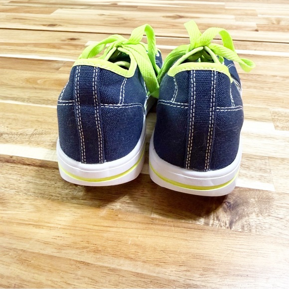 Heely’s Roller Skate Blue & Lime Green Kids Sneakers size 3 youth - Picture 7 of 8